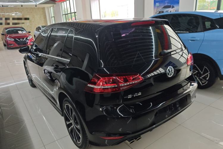 Used Volkswagen Golf 2017 280TSI Automatic R-Line Million-Vehicle Commemorative Edition Rear Left 45 Deg