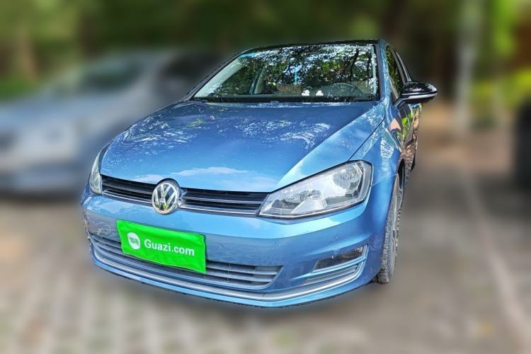 Used Volkswagen Golf 2017 230TSI Automatic Luxury Million-Vehicle Commemorative Edition Guazi used car, China used car export, Used car for sale, Used cars, Cheapest cars for sale