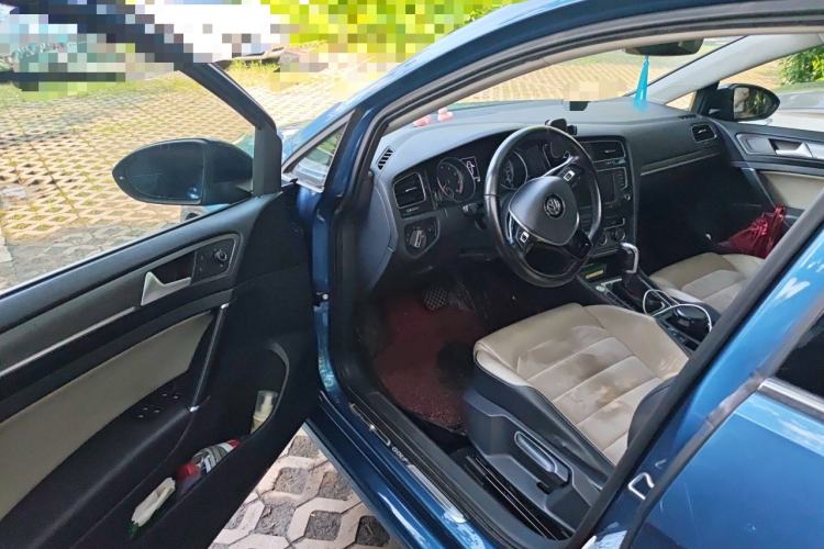 Used Volkswagen Golf 2017 230TSI Automatic Luxury Million-Vehicle Commemorative Edition Driver Seat