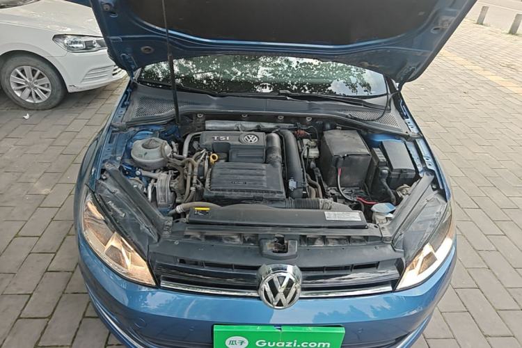 Used Volkswagen Golf 2017 230TSI Automatic Luxury Million-Vehicle Commemorative Edition Engine Bay