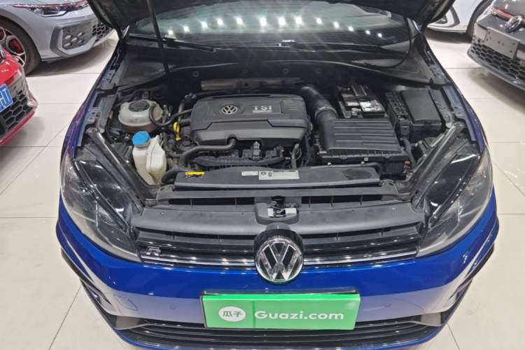 Used Volkswagen Golf 2017 2.0TSI R Engine Bay