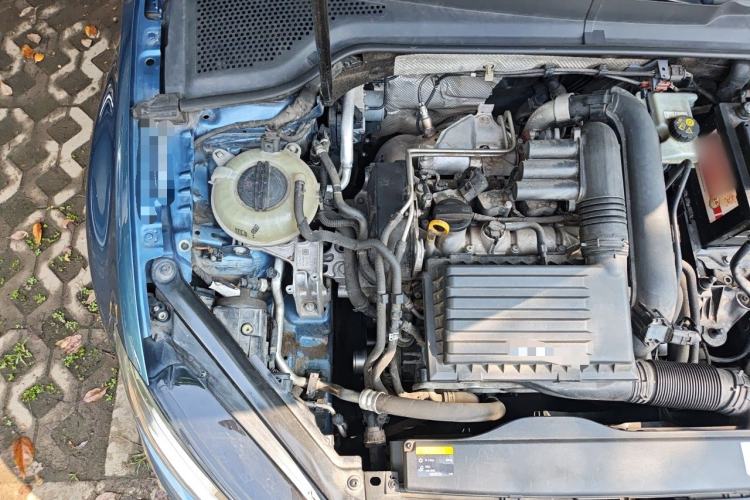 Used Volkswagen Golf 2017 230TSI Automatic Luxury Million-Vehicle Commemorative Edition Engine Bay Right