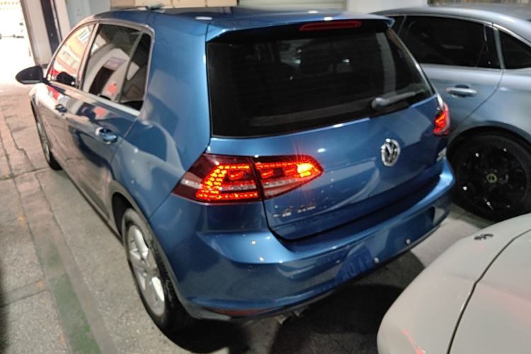 Used Volkswagen Golf 2017 230TSI Automatic Comfort Edition – Celebrating Milestone of One Million Units Exterior 2