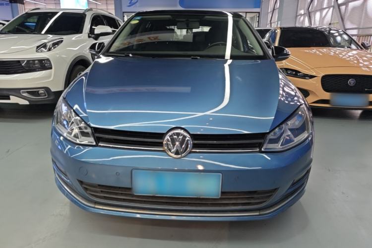 Used Volkswagen Golf 2017 230TSI Automatic Comfort Edition – Celebrating Milestone of One Million Units Front