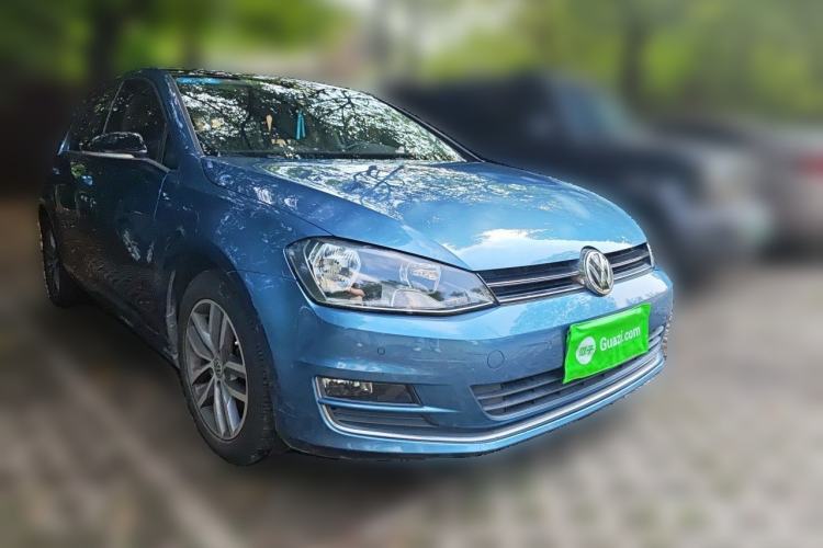 Used Volkswagen Golf 2017 230TSI Automatic Luxury Million-Vehicle Commemorative Edition Front Right 45 Deg