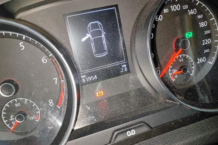 Used Volkswagen Golf 2017 230TSI Automatic Comfort Edition – Celebrating Milestone of One Million Units Instrument Cluster