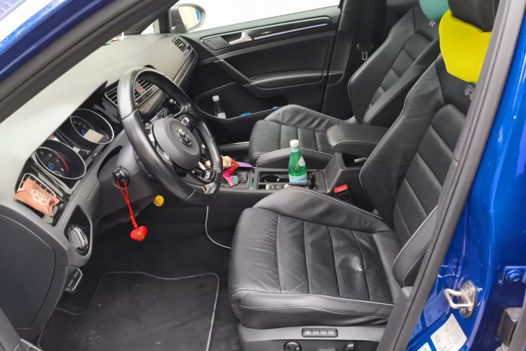 Used Volkswagen Golf 2017 2.0TSI R Left Front Seat