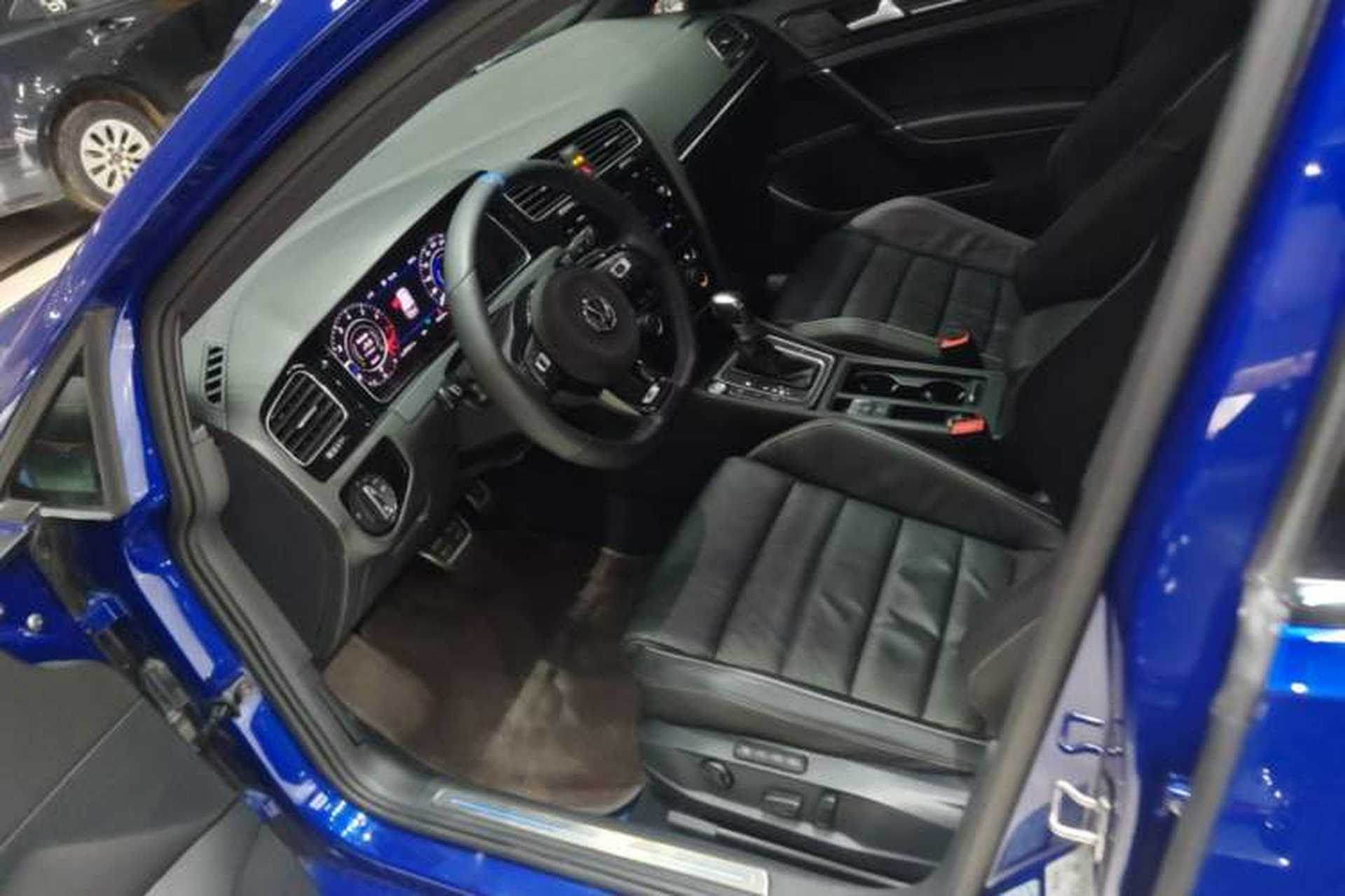 Used Volkswagen Golf 2017 2.0TSI R Left Front Seat