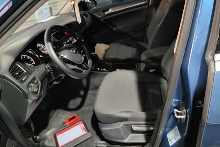 Used Volkswagen Golf 2017 230TSI Automatic Comfort Edition – Celebrating Milestone of One Million Units Left Front Seat
