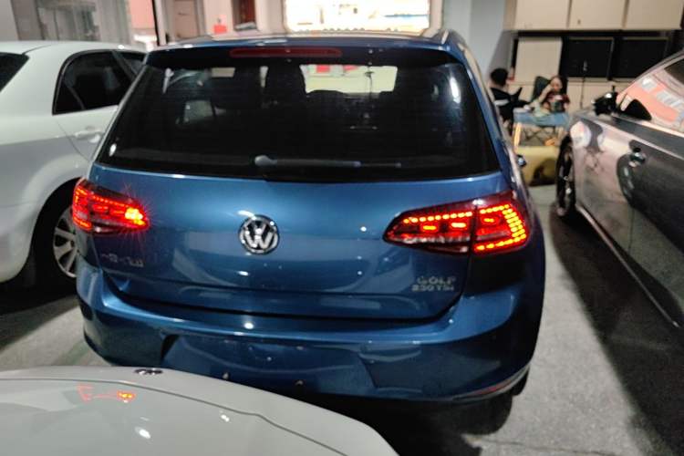 Used Volkswagen Golf 2017 230TSI Automatic Comfort Edition – Celebrating Milestone of One Million Units Rear