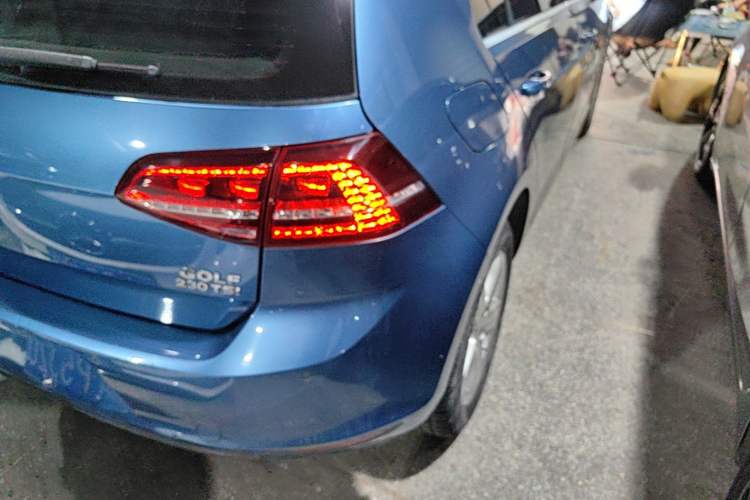 Used Volkswagen Golf 2017 230TSI Automatic Comfort Edition – Celebrating Milestone of One Million Units Right Rear Taillight
