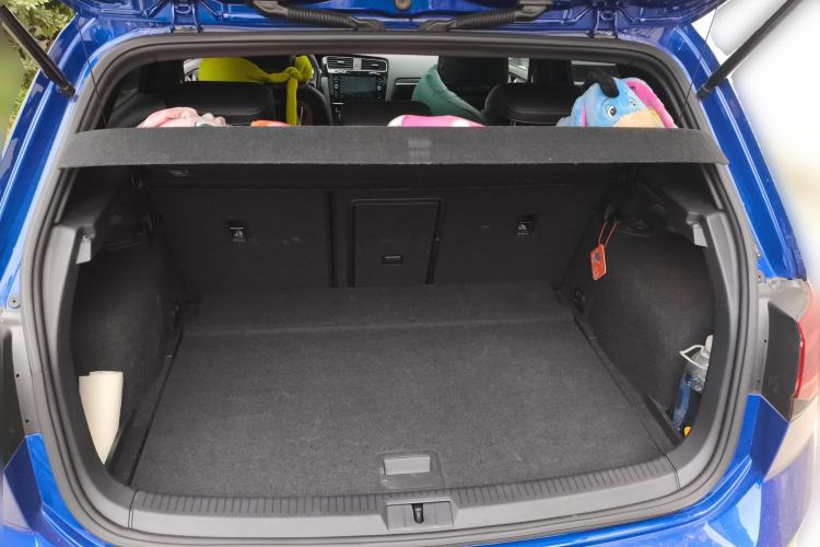 Used Volkswagen Golf 2017 2.0TSI R Trunk