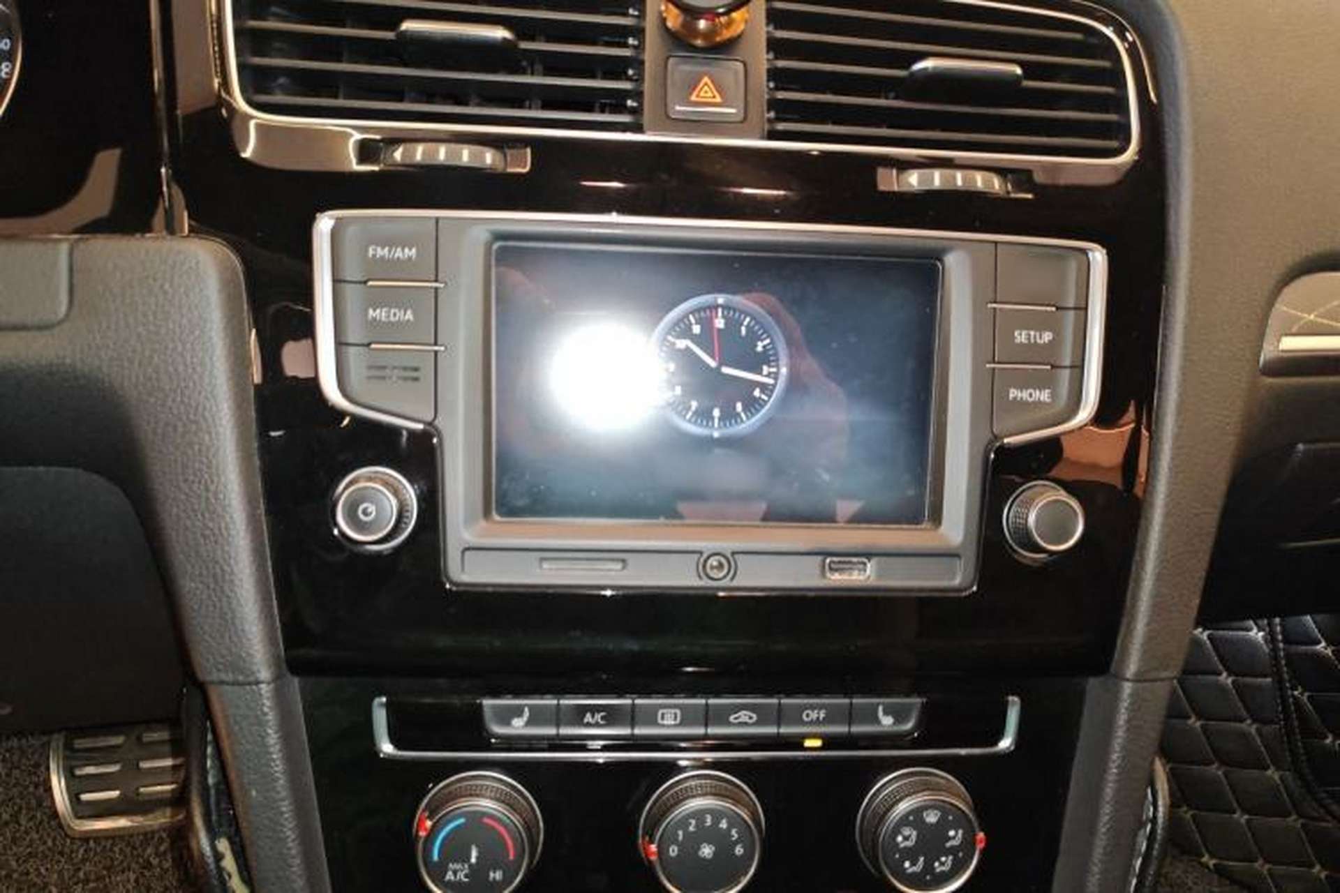 Used Volkswagen Golf 2017 280TSI Automatic R-Line Million-Vehicle Commemorative Edition Audio And AC Panel