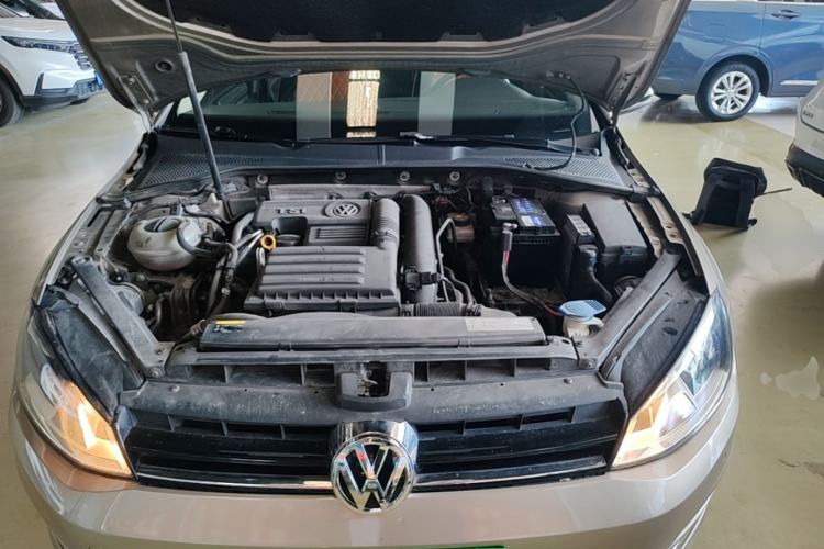 Used Volkswagen Golf 2017 230TSI Automatic Comfort Edition – Celebrating Milestone of One Million Units Engine Bay