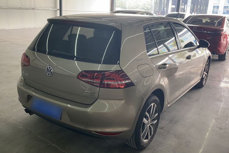 Used Volkswagen Golf 2017 230TSI Automatic Luxury Million-Vehicle Commemorative Edition Exterior 5