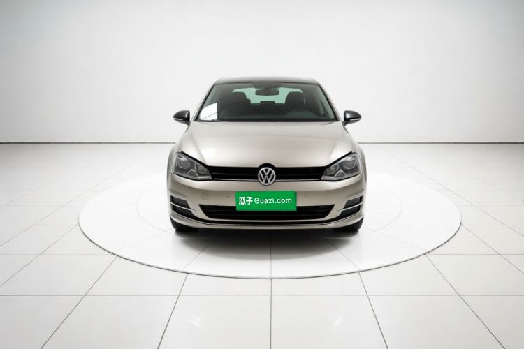 Used Volkswagen Golf 2017 1.6L Automatic Comfort Million-Vehicle Anniversary Edition Front