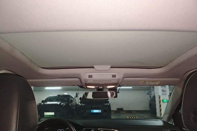 Used Volkswagen Golf 2017 230TSI Automatic Luxury Million-Vehicle Commemorative Edition Headliner