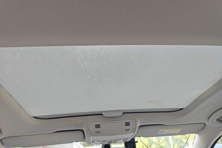 Used Volkswagen Golf 2017 230TSI Automatic Luxury Million-Vehicle Commemorative Edition Headliner