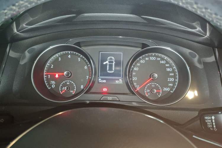 Used Volkswagen Golf 2017 230TSI Automatic Luxury Million-Vehicle Commemorative Edition Instrument Cluster