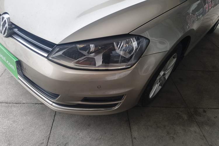 Used Volkswagen Golf 2017 1.6L Automatic Comfort Million-Vehicle Anniversary Edition Left Front Headlight