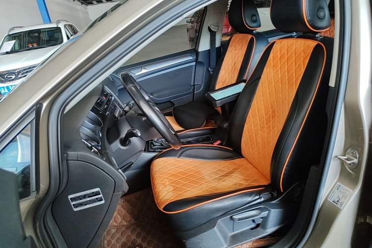 Used Volkswagen Golf 2017 230TSI Automatic Comfort Edition – Celebrating Milestone of One Million Units Left Front Seat