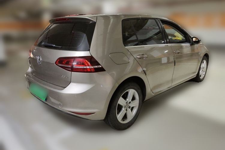 Used Volkswagen Golf 2017 1.6L Automatic Comfort Million-Vehicle Anniversary Edition Rear Right 45 Deg