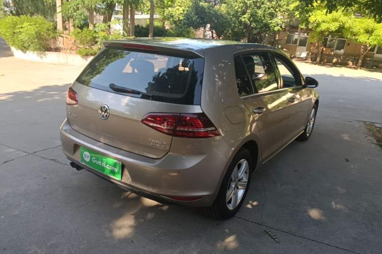 Used Volkswagen Golf 2017 230TSI Automatic Comfort Edition – Celebrating Milestone of One Million Units Rear Right 45 Deg