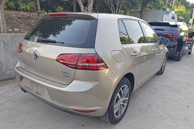 Used Volkswagen Golf 2017 230TSI Automatic Luxury Million-Vehicle Commemorative Edition Rear Right 45 Deg