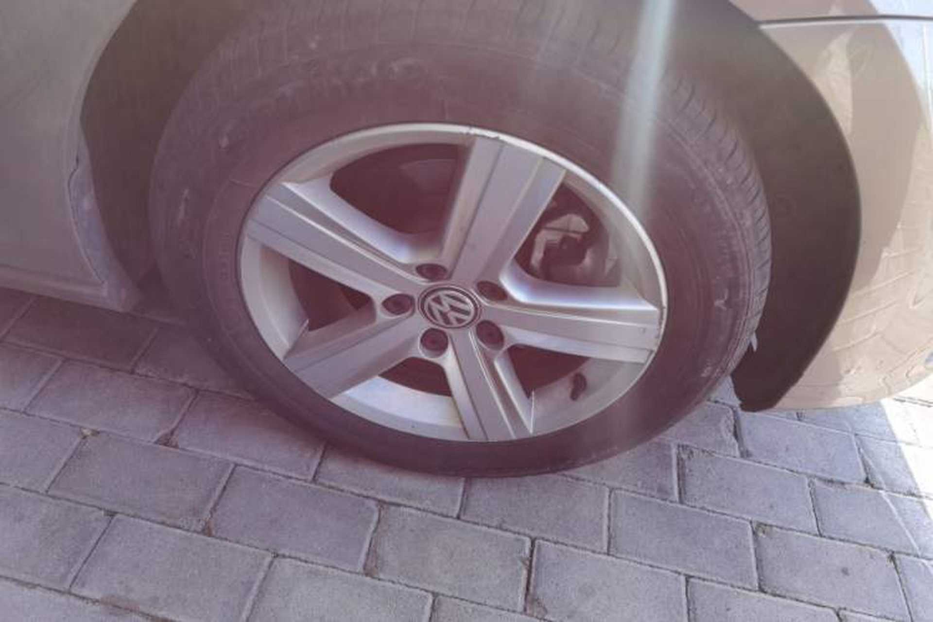 Used Volkswagen Golf 2017 1.6L Automatic Comfort Million-Vehicle Anniversary Edition Right Front Wheel Hub
