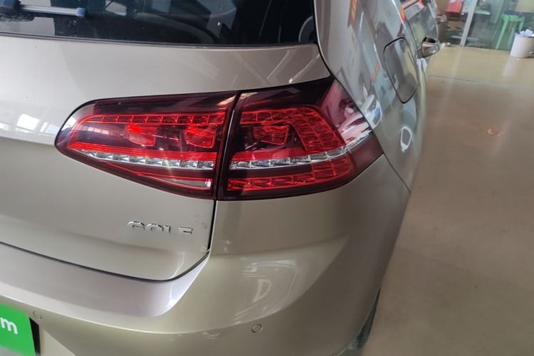 Used Volkswagen Golf 2017 230TSI Automatic Comfort Edition – Celebrating Milestone of One Million Units Right Rear Taillight