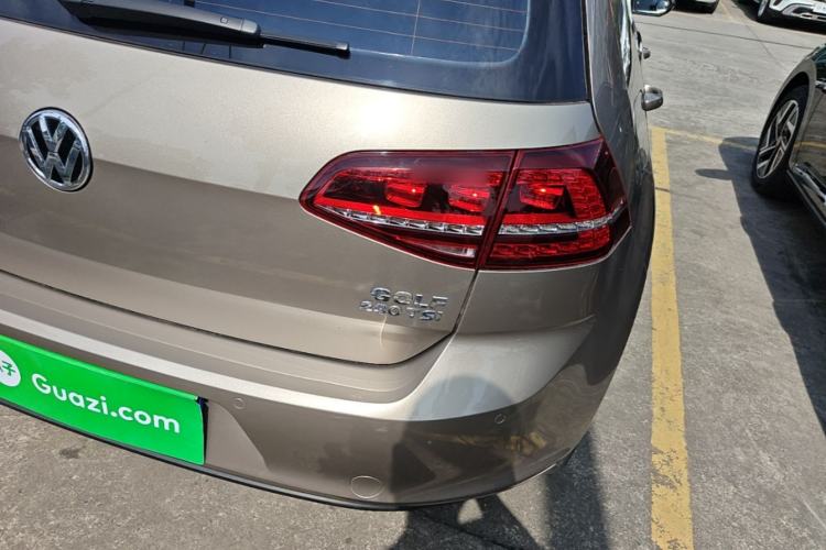 Used Volkswagen Golf 2017 230TSI Automatic Luxury Million-Vehicle Commemorative Edition Right Rear Taillight
