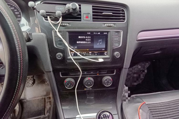 Used Volkswagen Golf 2017 230TSI Manual Comfort Edition – Celebrating Milestone of One Million Units Audio And AC Panel