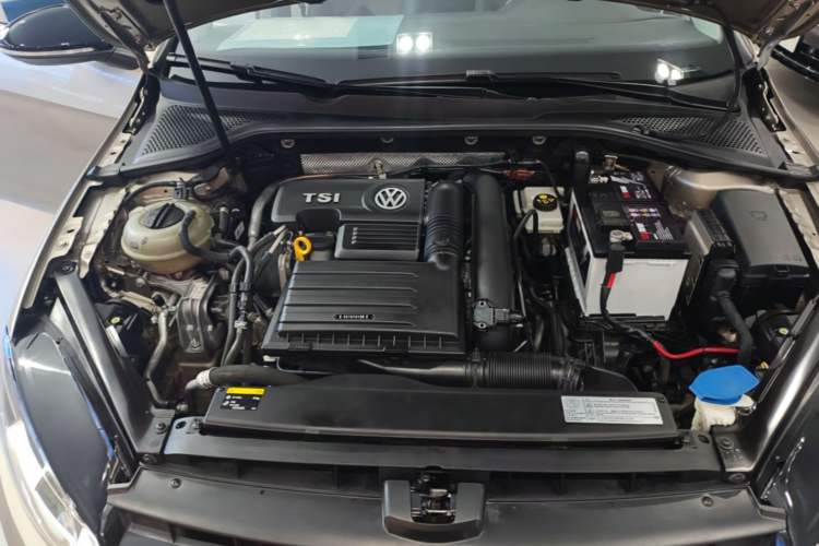 Used Volkswagen Golf 2017 230TSI Automatic Comfort Edition – Celebrating Milestone of One Million Units Engine Bay