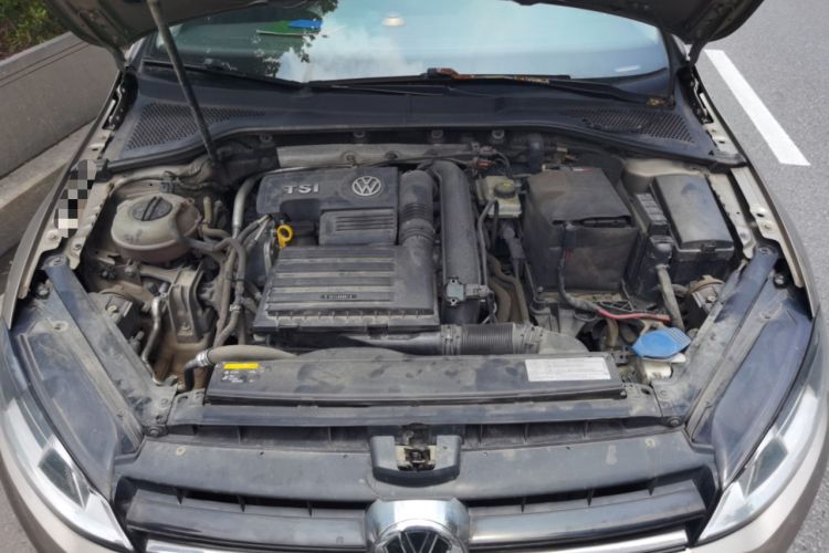 Used Volkswagen Golf 2017 230TSI Automatic Comfort Edition – Celebrating Milestone of One Million Units Engine Bay