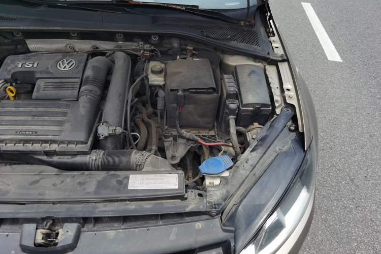 Used Volkswagen Golf 2017 230TSI Automatic Comfort Edition – Celebrating Milestone of One Million Units Engine Bay Left
