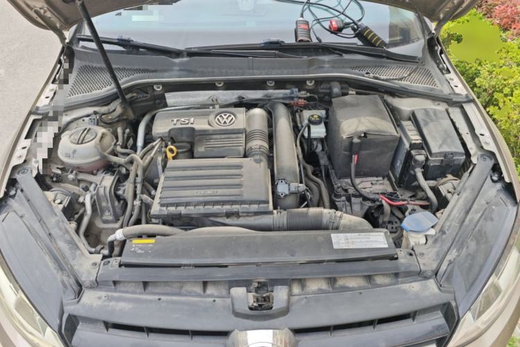 Used Volkswagen Golf 2017 230TSI Automatic Luxury Million-Vehicle Commemorative Edition Engine Bay