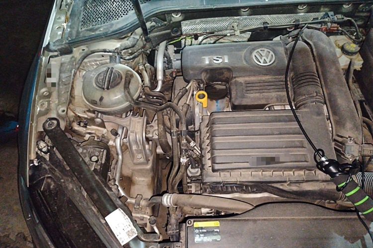 Used Volkswagen Golf 2017 230TSI Automatic Luxury Million-Vehicle Commemorative Edition Engine Bay Right