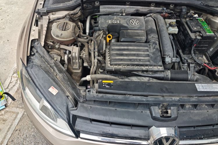 Used Volkswagen Golf 2017 230TSI Automatic Comfort Edition – Celebrating Milestone of One Million Units Engine Bay Right