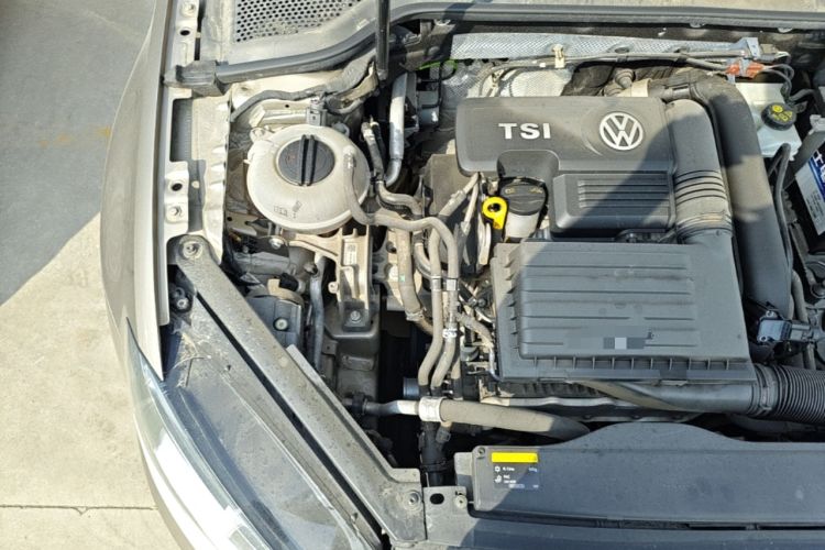 Used Volkswagen Golf 2017 230TSI Automatic Comfort Edition – Celebrating Milestone of One Million Units Engine Bay Right
