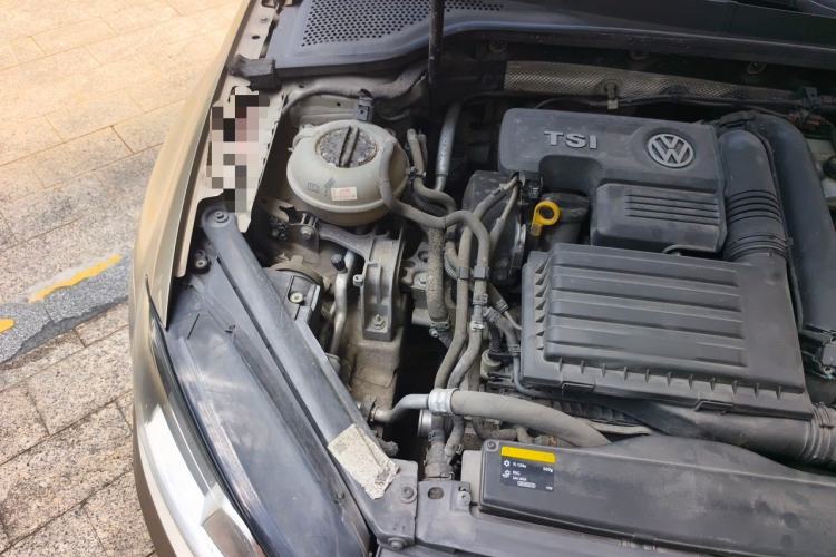 Used Volkswagen Golf 2017 230TSI Automatic Luxury Million-Vehicle Commemorative Edition Engine Bay Right