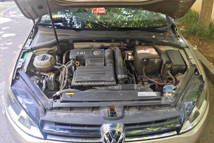 Used Volkswagen Golf 2017 230TSI Automatic Luxury Million-Vehicle Commemorative Edition Engine Bay