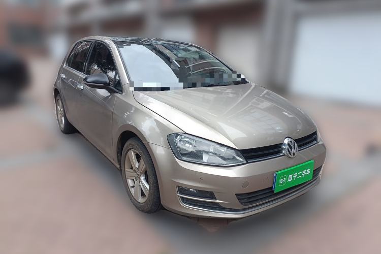 Used Volkswagen Golf 2017 1.6L Automatic Comfort Million-Vehicle Anniversary Edition Exterior 1