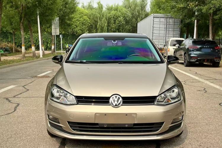 Used Volkswagen Golf 2017 230TSI Automatic Comfort Edition – Celebrating Milestone of One Million Units Exterior 1