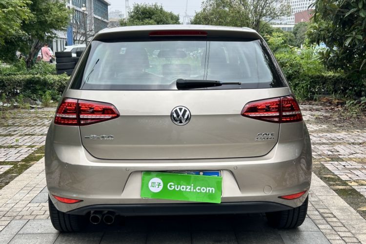 Used Volkswagen Golf 2017 230TSI Automatic Luxury Million-Vehicle Commemorative Edition Exterior 4