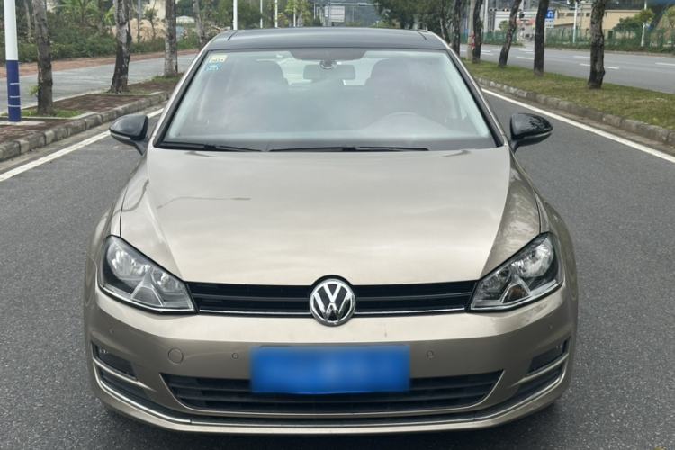 Used Volkswagen Golf 2017 230TSI Automatic Comfort Edition – Celebrating Milestone of One Million Units Exterior 6