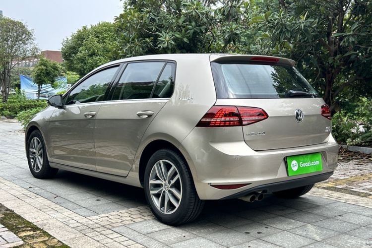 Used Volkswagen Golf 2017 230TSI Automatic Luxury Million-Vehicle Commemorative Edition Exterior 8