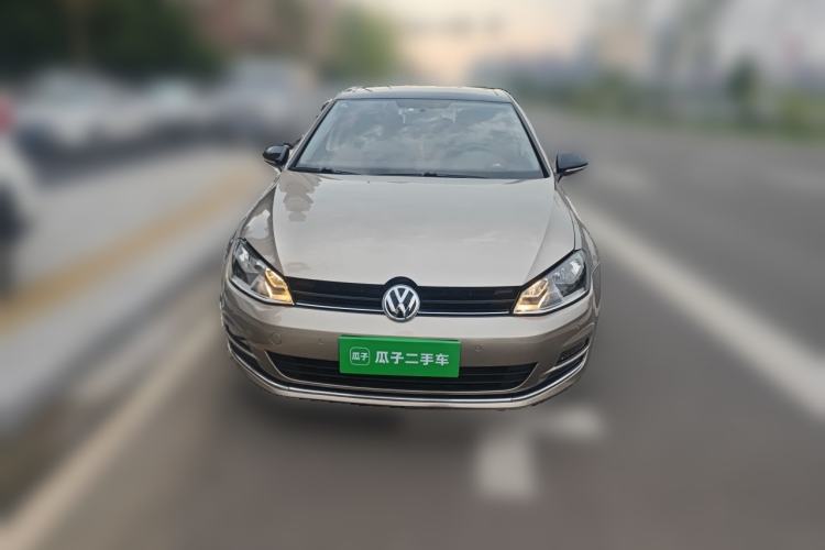 Used Volkswagen Golf 2017 230TSI Automatic Comfort Edition – Celebrating Milestone of One Million Units Front