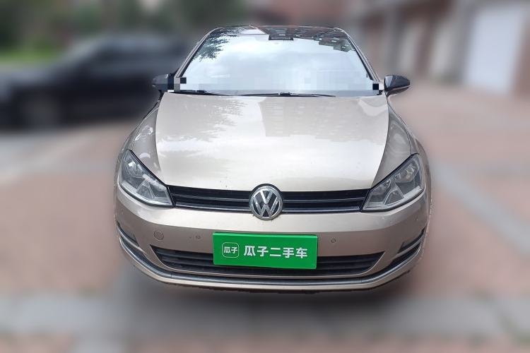 Used Volkswagen Golf 2017 1.6L Automatic Comfort Million-Vehicle Anniversary Edition Front