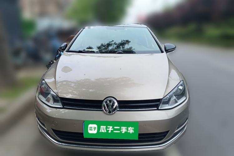 Used Volkswagen Golf 2017 1.6L Automatic Comfort Million-Vehicle Anniversary Edition Front