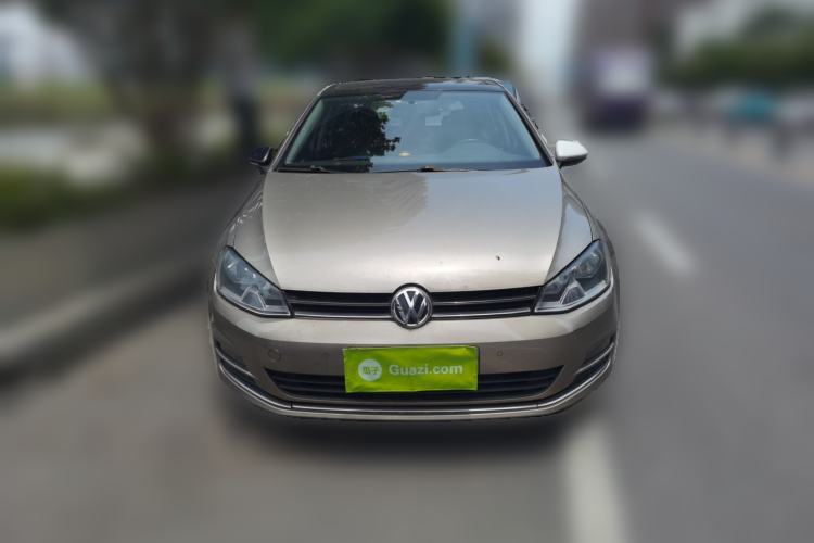 Used Volkswagen Golf 2017 230TSI Automatic Comfort Edition – Celebrating Milestone of One Million Units Front